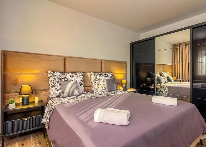 Lavrie Βίλα Ražanj